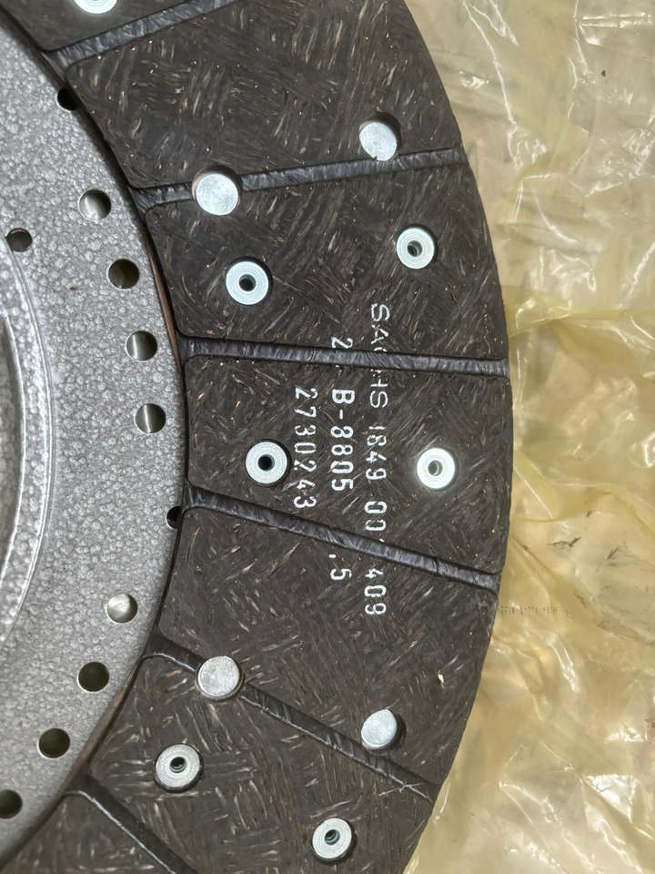 Neuwertige Sachs Kupplungsscheibe, Mitnehmerscheibe, Artikel - Nr. : 184900409 - Kopplingslamell för Lastbil: bild 3 Neuwertige Sachs Kupplungsscheibe, Mitnehmerscheibe, Artikel - Nr. : 184900409 - Kopplingslamell för Lastbil: bild 3