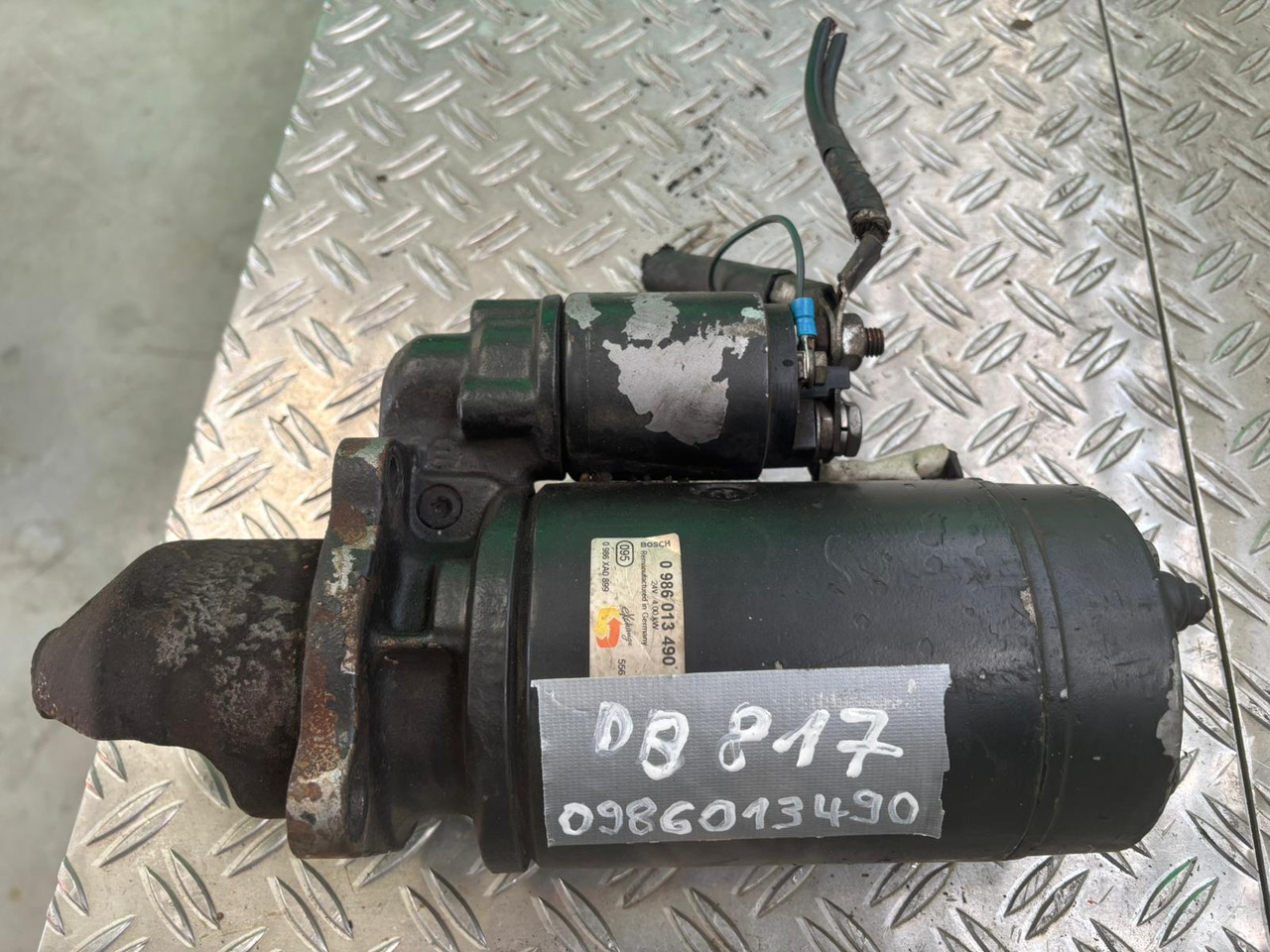 Neuwertiger Anlasser, DB 817 Motor Typ OM 366 LA, Bosch, Artikel - Nr. : 0986013490 - Starter för Lastbil: bild 1 Neuwertiger Anlasser, DB 817 Motor Typ OM 366 LA, Bosch, Artikel - Nr. : 0986013490 - Starter för Lastbil: bild 1