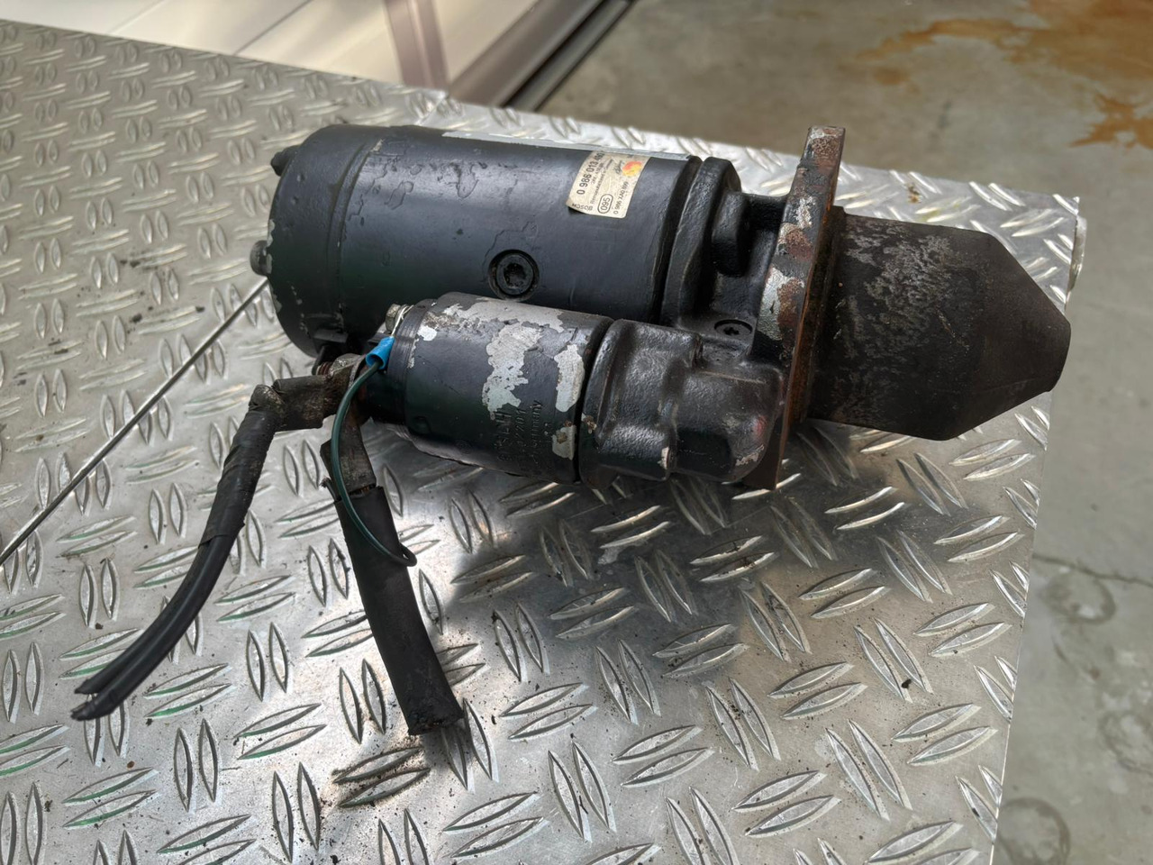 Neuwertiger Anlasser, DB 817 Motor Typ OM 366 LA, Bosch, Artikel - Nr. : 0986013490 - Starter för Lastbil: bild 5 Neuwertiger Anlasser, DB 817 Motor Typ OM 366 LA, Bosch, Artikel - Nr. : 0986013490 - Starter för Lastbil: bild 5