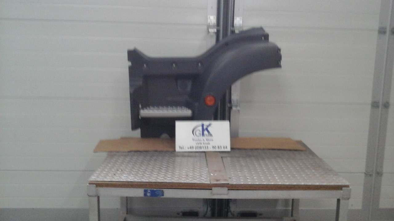 Neuwertiger MAN TGM / TG3 Einstiegkotflügel kurz, komplett, links Artikel - Nr.: 81.61520 - 0209 - Växellåda för Lastbil: bild 2 Neuwertiger MAN TGM / TG3 Einstiegkotflügel kurz, komplett, links Artikel - Nr.: 81.61520 - 0209 - Växellåda för Lastbil: bild 2