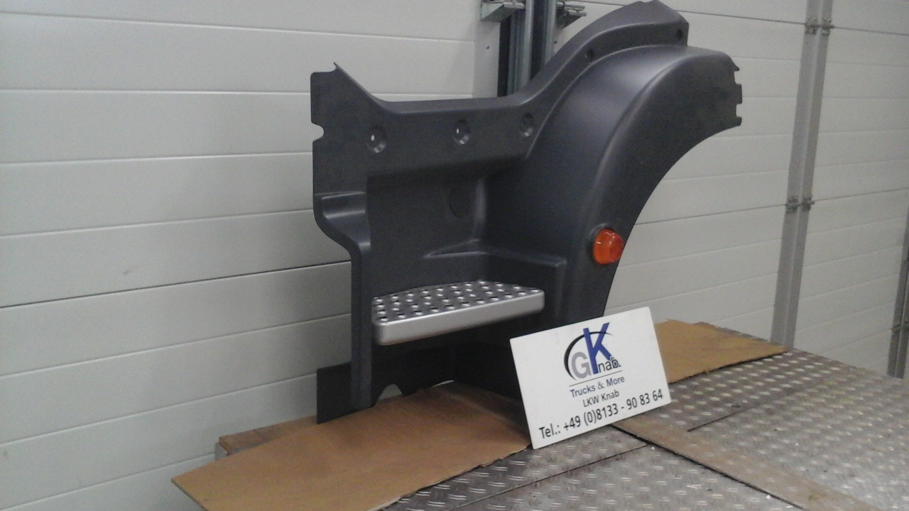 Neuwertiger MAN TGM / TG3 Einstiegkotflügel kurz, komplett, links Artikel - Nr.: 81.61520 - 0209 - Växellåda för Lastbil: bild 4 Neuwertiger MAN TGM / TG3 Einstiegkotflügel kurz, komplett, links Artikel - Nr.: 81.61520 - 0209 - Växellåda för Lastbil: bild 4