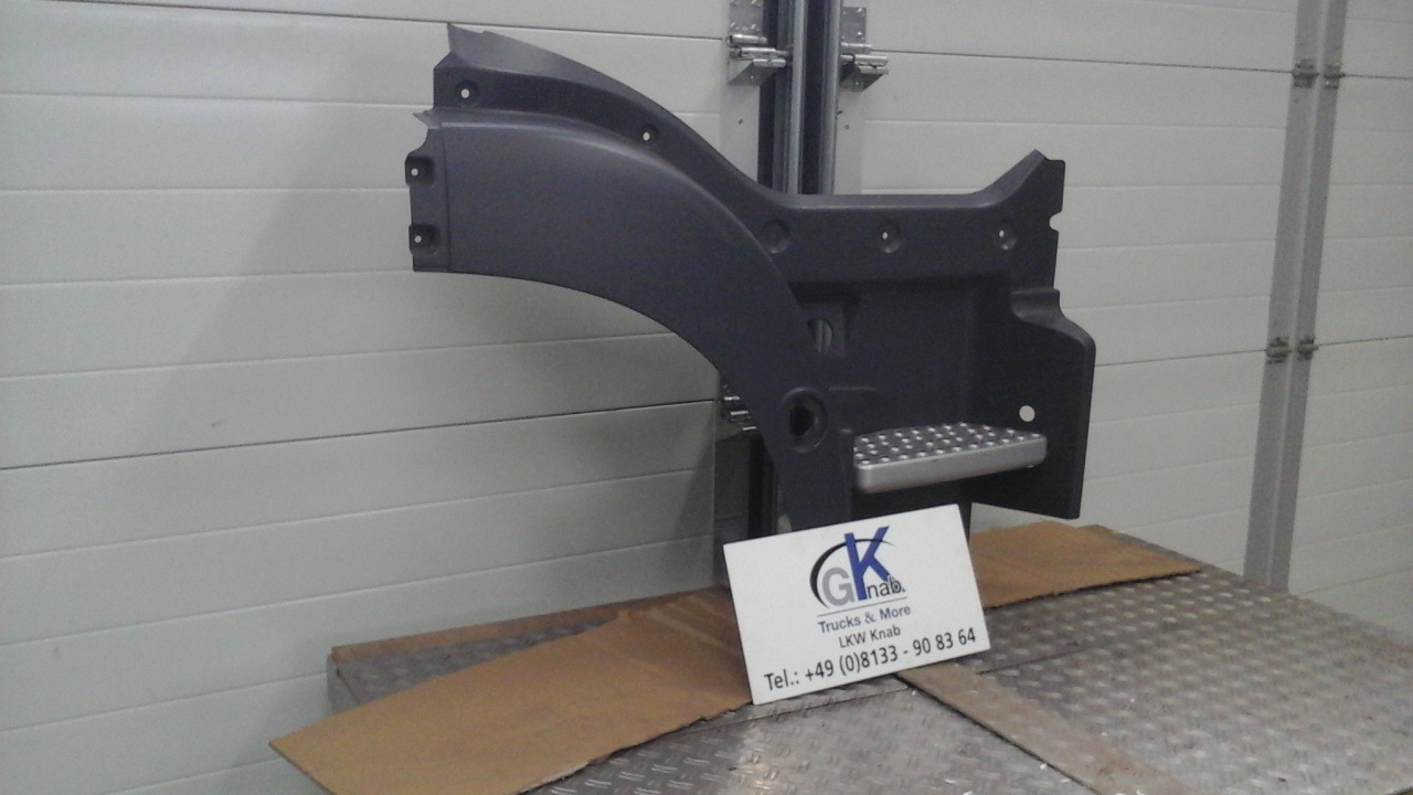 Neuwertiger MAN TGM / TG3 Einstiegkotflügel kurz, komplett, rechts Artikel - Nr.: 81.61520 - 0210 - Vinge för Lastbil: bild 3 Neuwertiger MAN TGM / TG3 Einstiegkotflügel kurz, komplett, rechts Artikel - Nr.: 81.61520 - 0210 - Vinge för Lastbil: bild 3