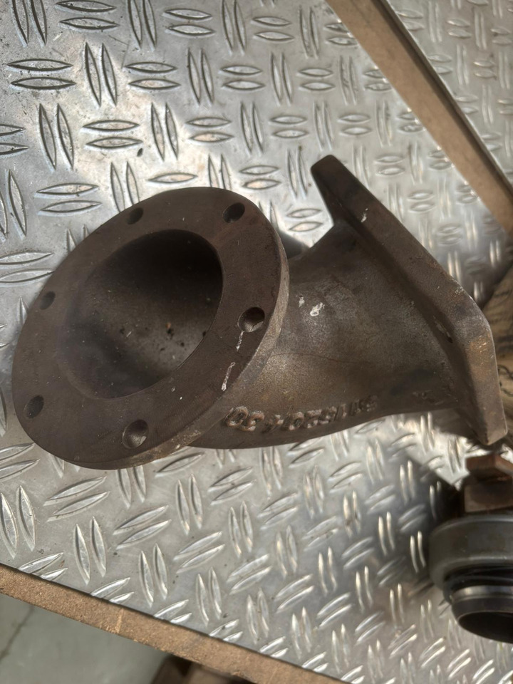 Neuwertiges MAN Abgasrohr, Artikel - Nr. : 81.15204 - 3041 - Avgasrör för Lastbil: bild 2 Neuwertiges MAN Abgasrohr, Artikel - Nr. : 81.15204 - 3041 - Avgasrör för Lastbil: bild 2