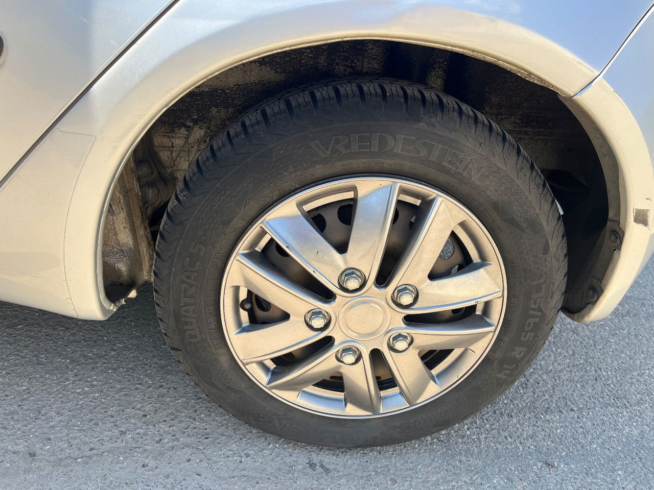 Mitsubishi Colt 1.3 Airco - Personbil: bild 5 Mitsubishi Colt 1.3 Airco - Personbil: bild 5