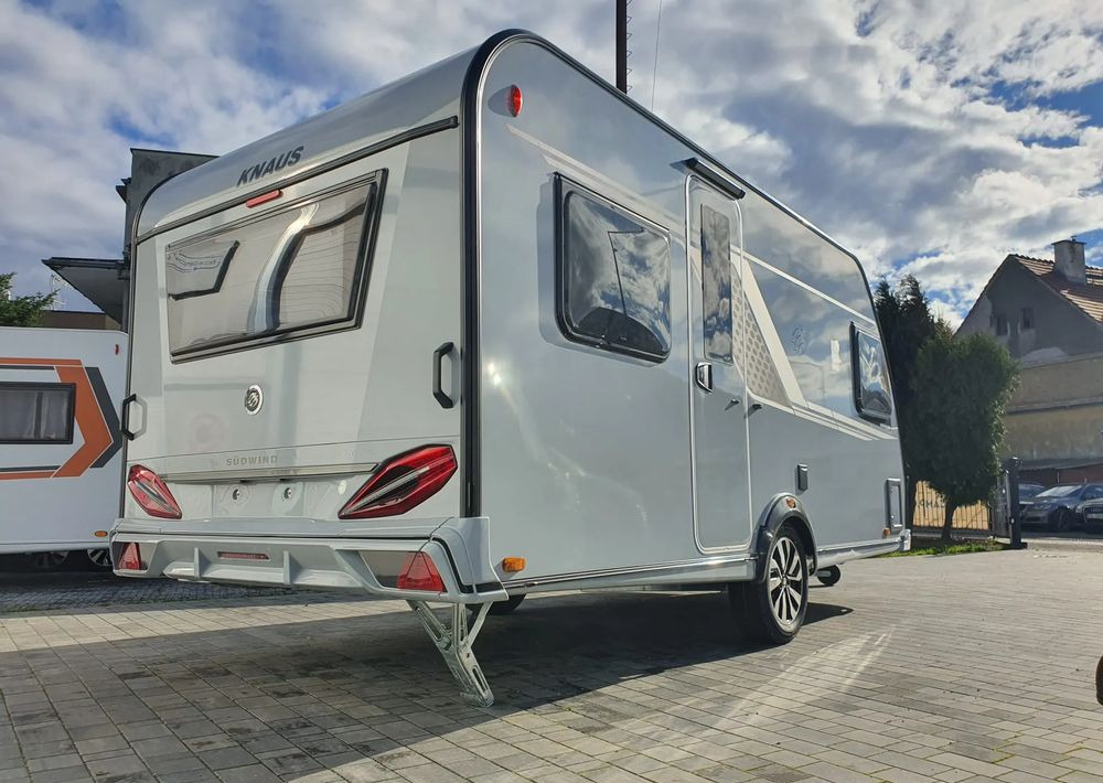 KNAUS SUDWIND 450 FU BLACK SELECTION - Husvagn: bild 5 KNAUS SUDWIND 450 FU BLACK SELECTION - Husvagn: bild 5