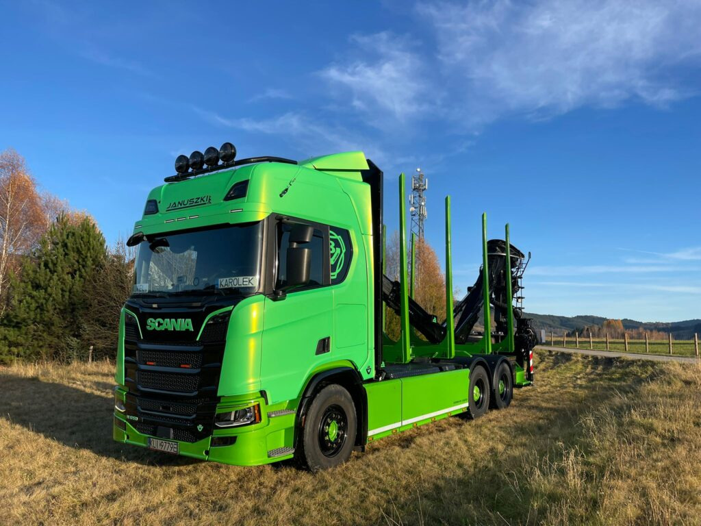 SCANIA 650 „BANDZIOR” - Timmerbil, Kranbil: bild 2 SCANIA 650 „BANDZIOR” - Timmerbil, Kranbil: bild 2