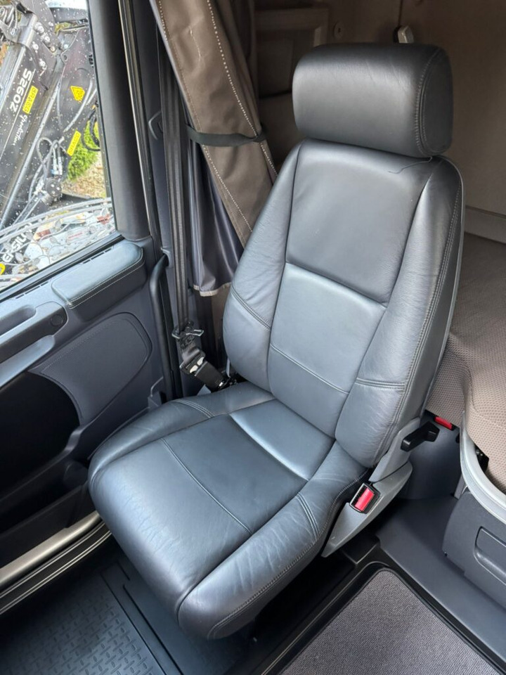 Timmerbil, Kranbil SCANIA R580: bild 8 Timmerbil, Kranbil SCANIA R580: bild 8