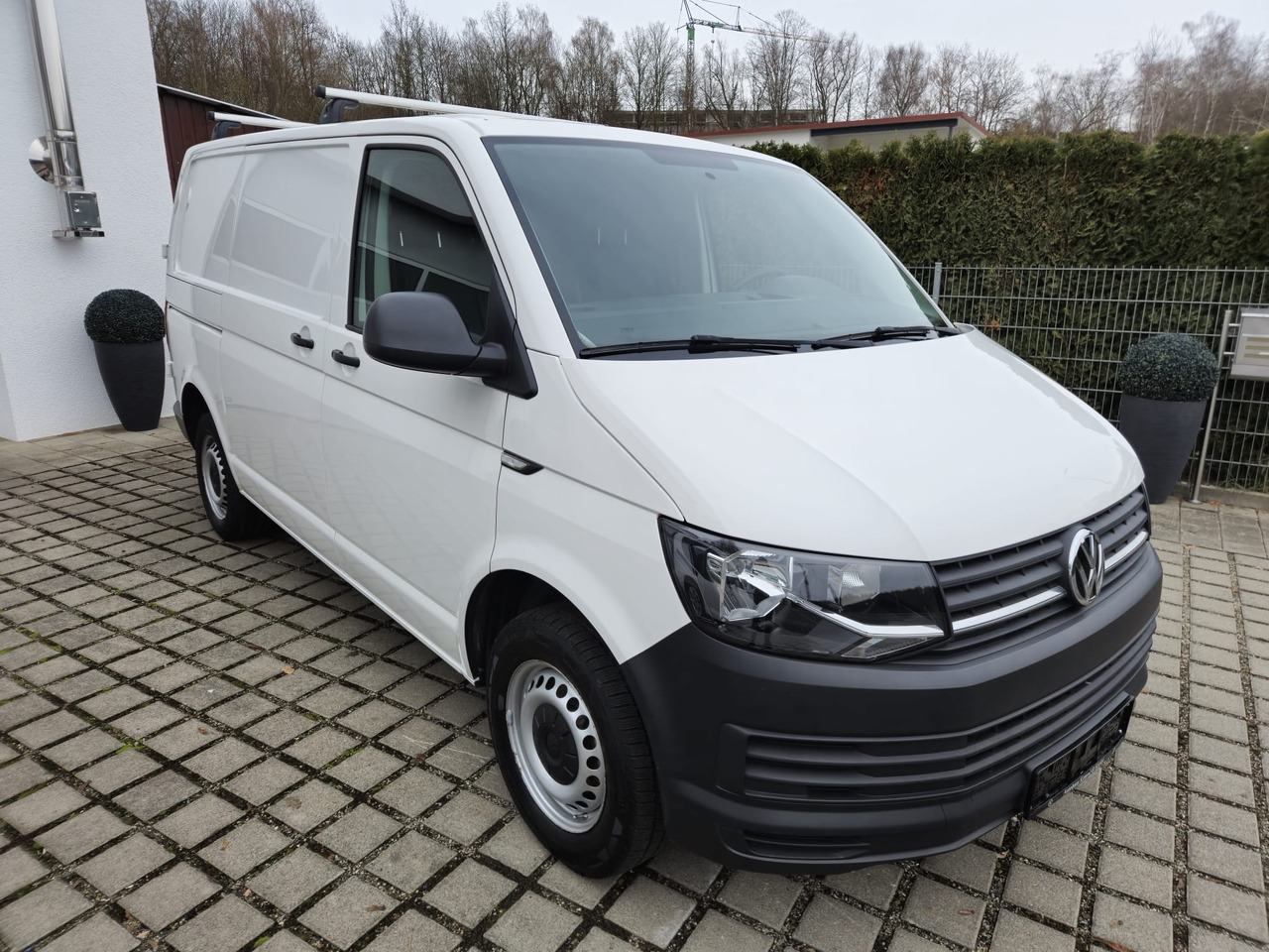 VOLKSWAGEN T6 Transporter Kasten-Kombi Standheizung - Skåpbil: bild 2 VOLKSWAGEN T6 Transporter Kasten-Kombi Standheizung - Skåpbil: bild 2