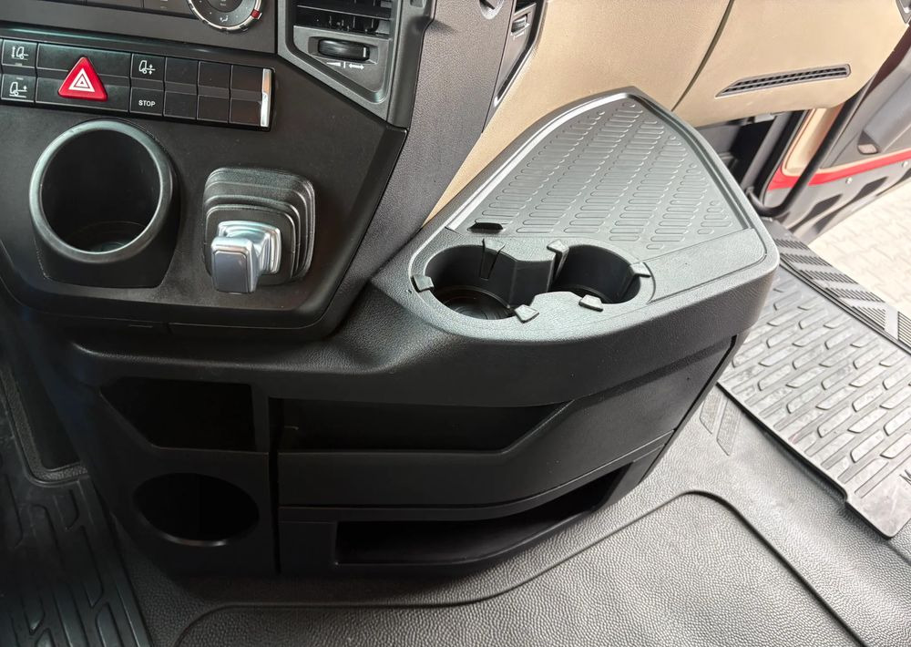 Dragbil Mercedes-Benz ACTROS 1845: bild 21