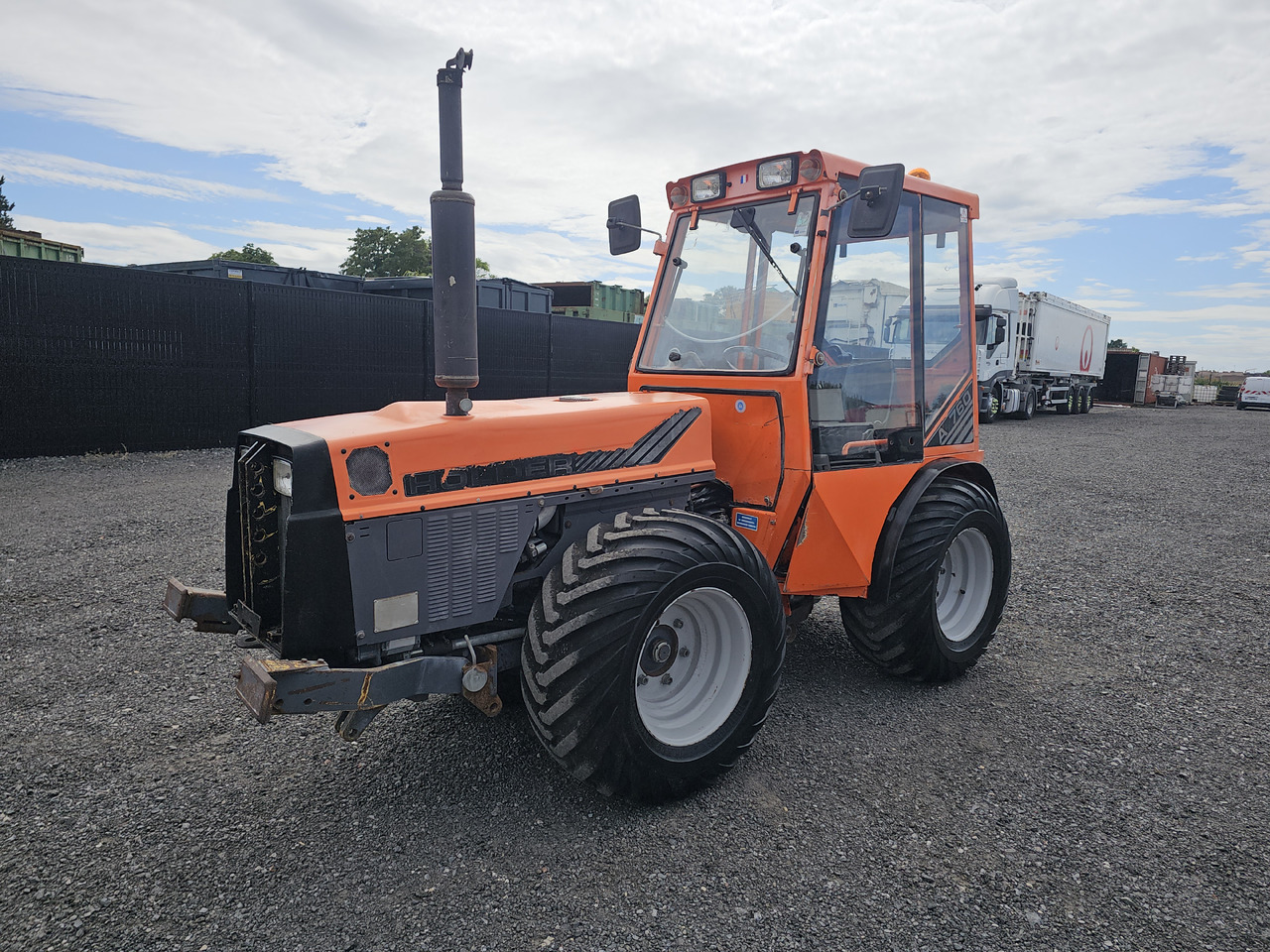 Holder 760 - Traktor: bild 1 Holder 760 - Traktor: bild 1