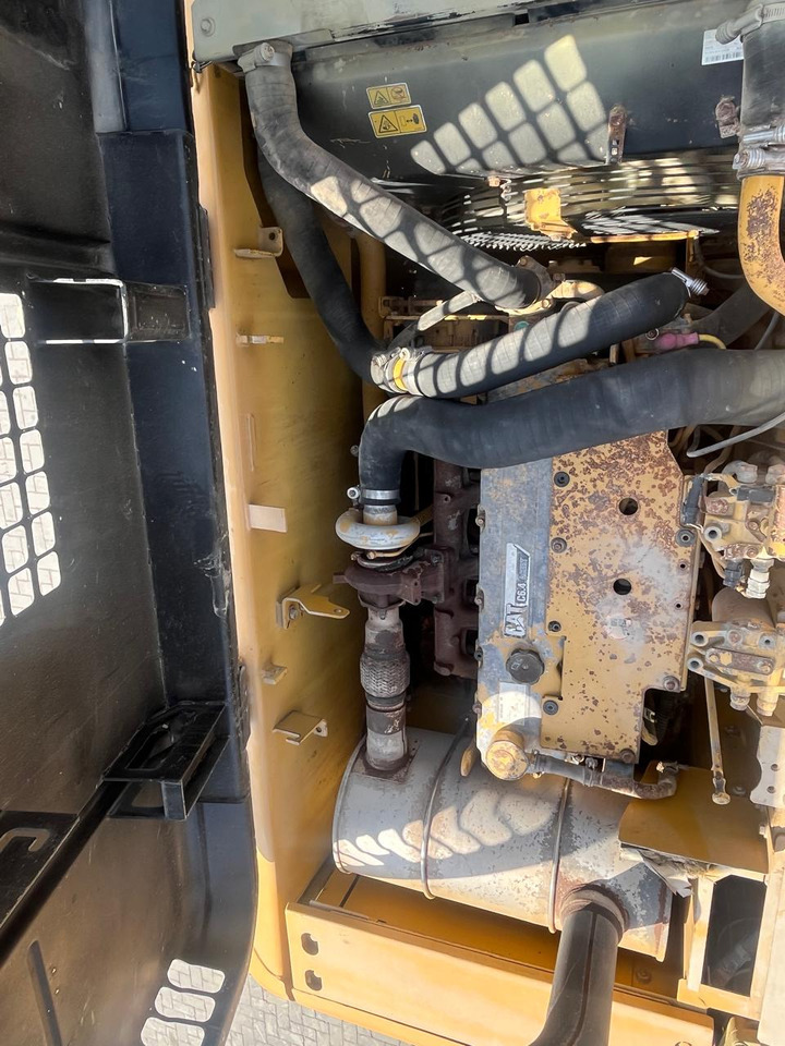 CATERPILLAR 323DL - Bandgrävare: bild 2 CATERPILLAR 323DL - Bandgrävare: bild 2