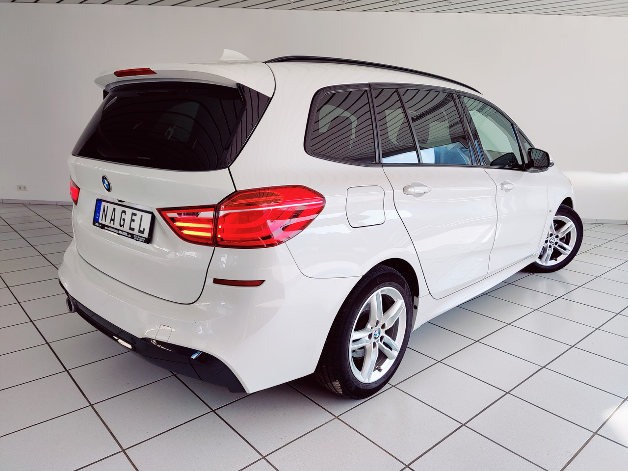 BMW 218 i Gran Tourer M Sport PDC RTTI Navi RüKam LED Apple Android DAB - Kombi: bild 5 BMW 218 i Gran Tourer M Sport PDC RTTI Navi RüKam LED Apple Android DAB - Kombi: bild 5