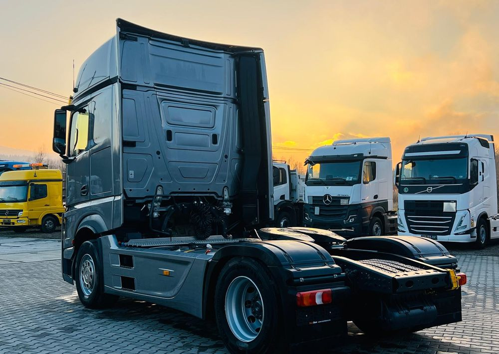 Mercedes-Benz Actros 1848 /GIGA SPACE/ Retarder olejowy/ Salonka/ Klima Postojowa/ Aktywny tempomat ACC/ - Dragbil: bild 4 Mercedes-Benz Actros 1848 /GIGA SPACE/ Retarder olejowy/ Salonka/ Klima Postojowa/ Aktywny tempomat ACC/ - Dragbil: bild 4