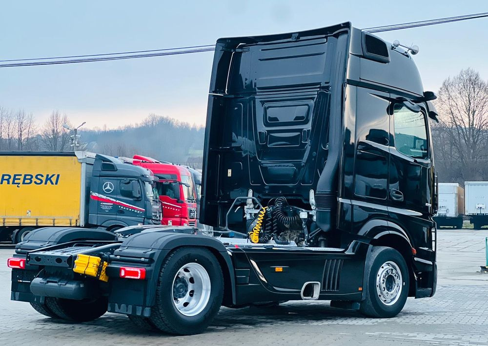 Mercedes-Benz Actros 1851/GIGA SPACE/ Retarder/ Klima Postojowa/ Aktywny tempomat ACC/ - Dragbil: bild 3 Mercedes-Benz Actros 1851/GIGA SPACE/ Retarder/ Klima Postojowa/ Aktywny tempomat ACC/ - Dragbil: bild 3