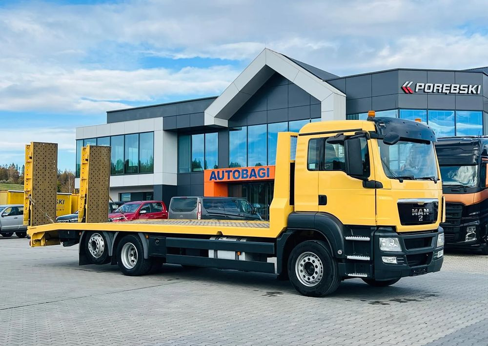 MAN TGS / 6x2/ LAWETA / PLATFORMA / NAJAZDY HYDRAULICZNE / WYCIĄGARKA / oś skrętna i podnoszona - Bärgningsbil: bild 1 MAN TGS / 6x2/ LAWETA / PLATFORMA / NAJAZDY HYDRAULICZNE / WYCIĄGARKA / oś skrętna i podnoszona - Bärgningsbil: bild 1