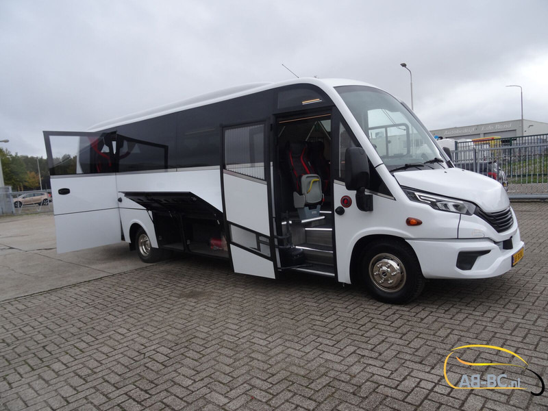 Iveco Aveuro Tourna 35 Seats EURO 6 - Turistbuss: bild 4 Iveco Aveuro Tourna 35 Seats EURO 6 - Turistbuss: bild 4