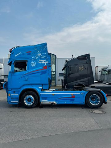 Scania R520 V8 - Dragbil: bild 1 Scania R520 V8 - Dragbil: bild 1