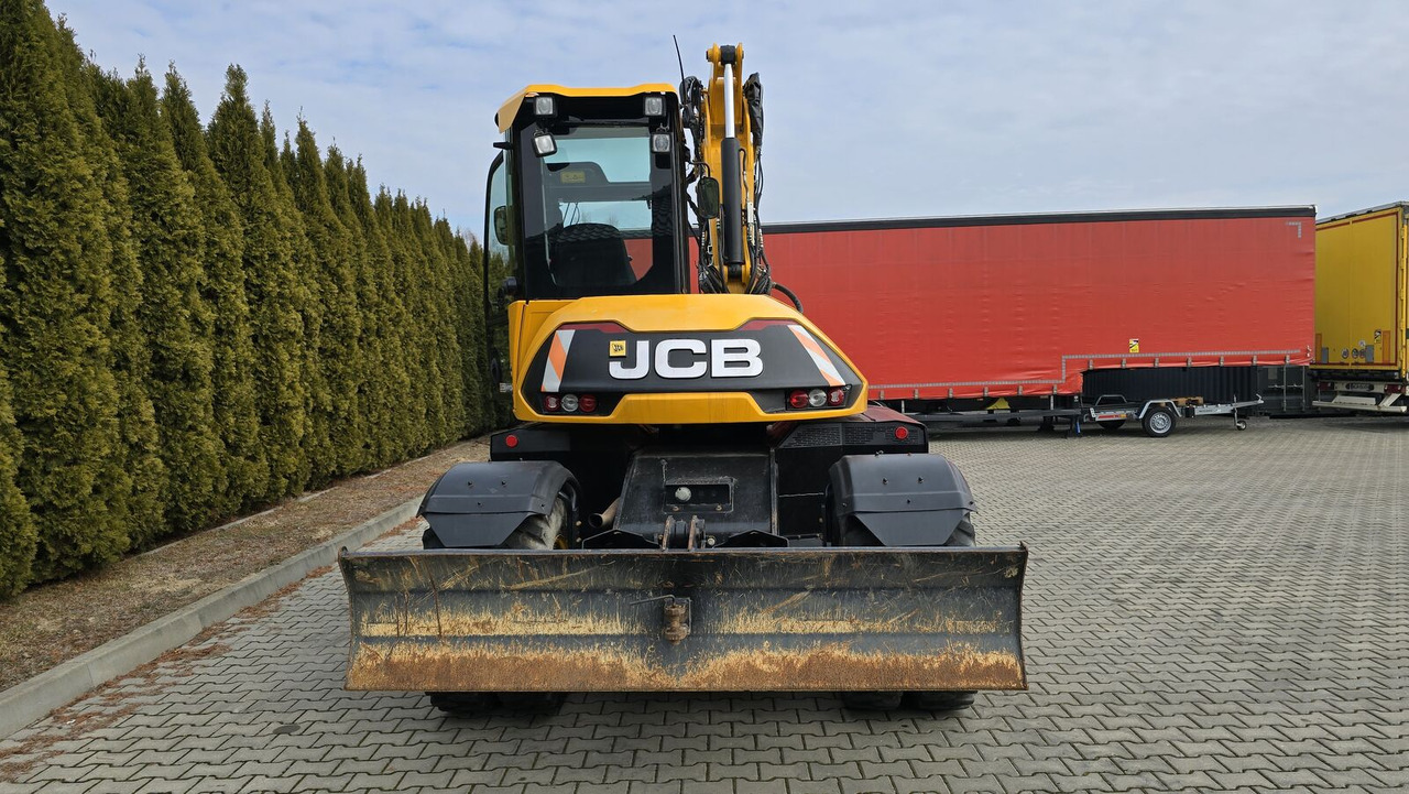 JCB Hydradig 110W - Grävmaskin på däck: bild 2 JCB Hydradig 110W - Grävmaskin på däck: bild 2