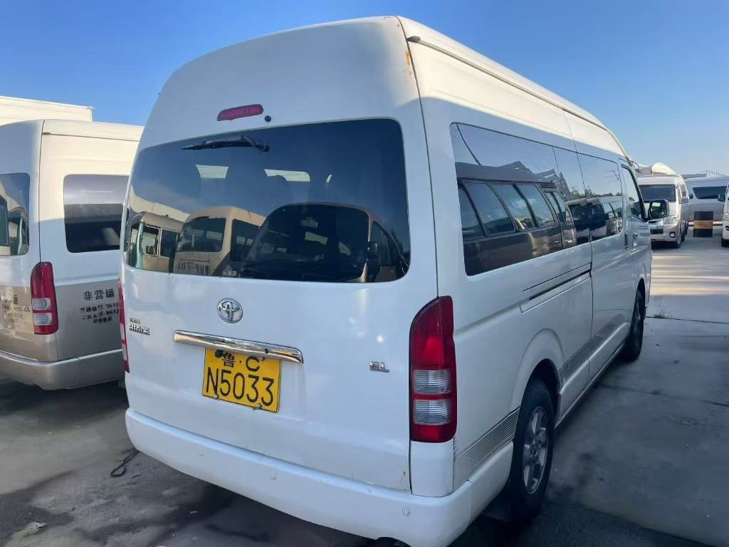 Toyota Hiace - Förortsbuss: bild 3 Toyota Hiace - Förortsbuss: bild 3