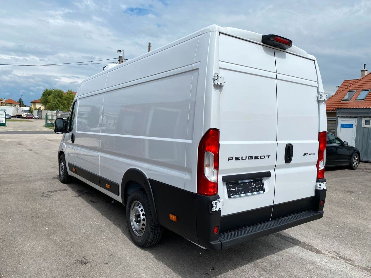 Peugeot Boxer Kasten Hochraum 435 L4H2 BlueHDi 140 Peugeot Boxer Kühlkasten 435 L4H2 BlueHDi 140 - Skåpbil: bild 4 Peugeot Boxer Kasten Hochraum 435 L4H2 BlueHDi 140 Peugeot Boxer Kühlkasten 435 L4H2 BlueHDi 140 - Skåpbil: bild 4