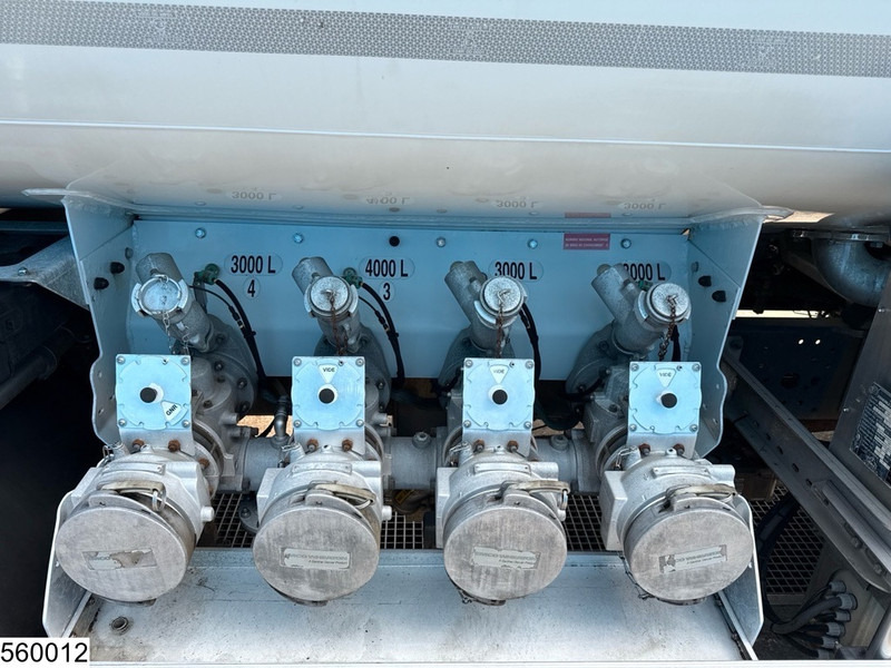 Iveco Eurocargo 190EL28 EURO 5, FUEL, 13390 liter, 4 Comp, Magyar - Tankbil: bild 5 Iveco Eurocargo 190EL28 EURO 5, FUEL, 13390 liter, 4 Comp, Magyar - Tankbil: bild 5