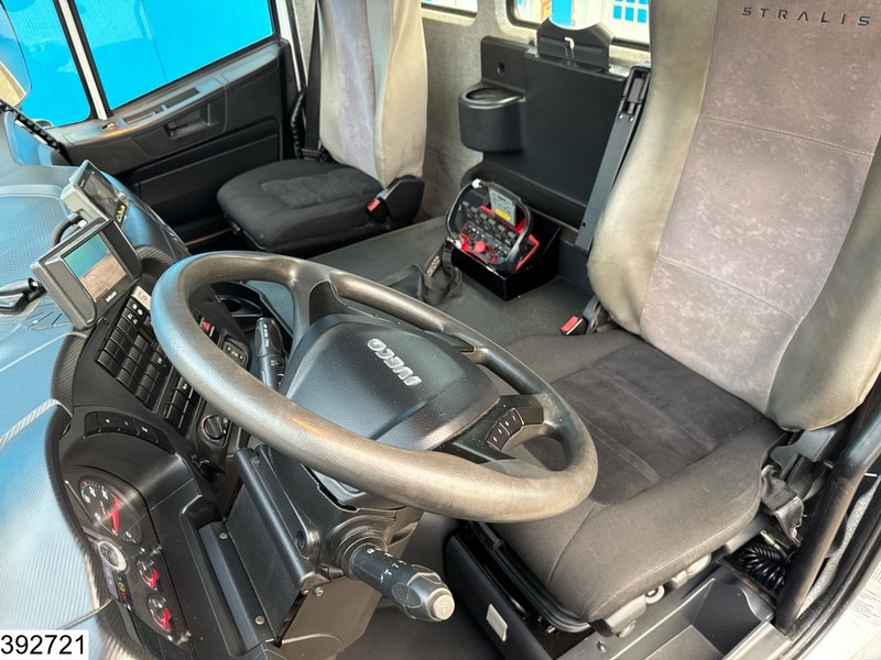 Flakbil, Kranbil Iveco Trakker 360 6x4, EURO 6, Palfinger, Remote: bild 10 Flakbil, Kranbil Iveco Trakker 360 6x4, EURO 6, Palfinger, Remote: bild 10