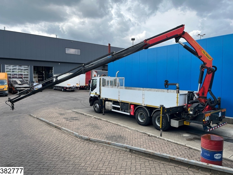 Iveco Trakker 410 6x4, EURO 6, Retarder, Palfinger, Remote - Flakbil, Kranbil: bild 2 Iveco Trakker 410 6x4, EURO 6, Retarder, Palfinger, Remote - Flakbil, Kranbil: bild 2