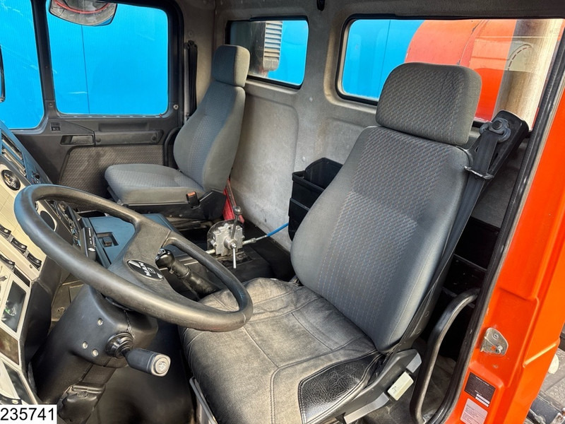 Betongbil MAN 27 293 6x4, Manual transmission, Steel suspension: bild 8