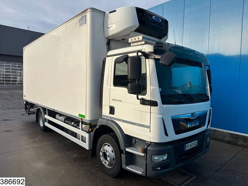 MAN TGM 15 250 EURO 6, Carrier, Dhollandia, Meat, Viande, Carne - Kylbil lastbil: bild 3 MAN TGM 15 250 EURO 6, Carrier, Dhollandia, Meat, Viande, Carne - Kylbil lastbil: bild 3