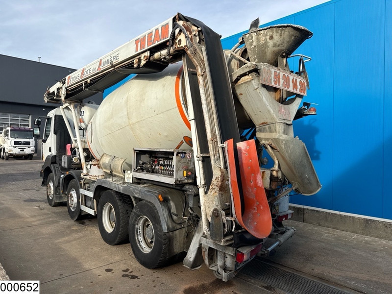 Renault Kerax 410 Dxi 8x4, Cifa, 9m3, Remote - Betongbil: bild 2 Renault Kerax 410 Dxi 8x4, Cifa, 9m3, Remote - Betongbil: bild 2