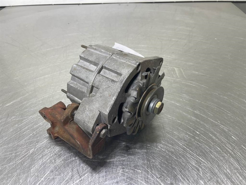 Bosch 0120488208-28V 35A-Alternator/Lichtmaschine/Dynamo - Motor för Byggmaskiner: bild 2 Bosch 0120488208-28V 35A-Alternator/Lichtmaschine/Dynamo - Motor för Byggmaskiner: bild 2