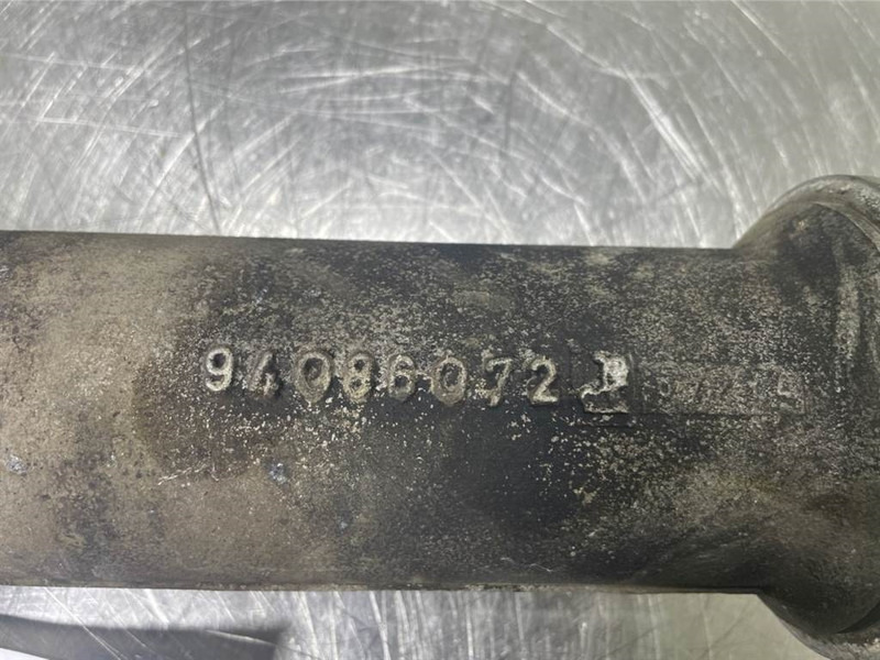 Liebherr LH24M-94086072-Pipe elbow/Rohrbogen/Leiding - Motor för Byggmaskiner: bild 4 Liebherr LH24M-94086072-Pipe elbow/Rohrbogen/Leiding - Motor för Byggmaskiner: bild 4