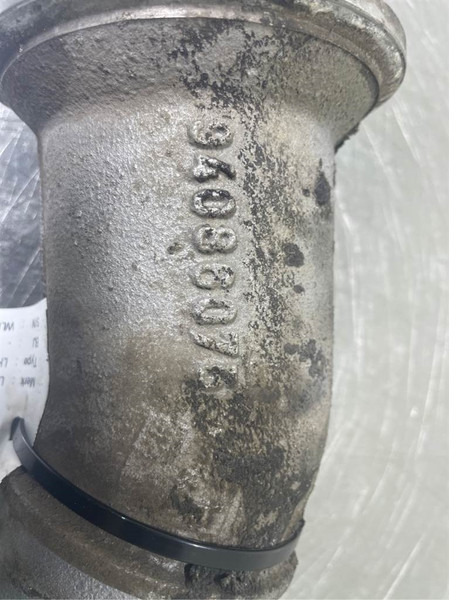 Liebherr LH24M-94086075-Pipe elbow/Rohrbogen/Leiding - Motor för Byggmaskiner: bild 3 Liebherr LH24M-94086075-Pipe elbow/Rohrbogen/Leiding - Motor för Byggmaskiner: bild 3