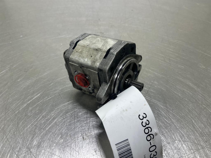 Sauer Danfoss SNP2NN/8,0RNAGSA-Gearpump/Zahnradpumpe - Hydraulik för Byggmaskiner: bild 3 Sauer Danfoss SNP2NN/8,0RNAGSA-Gearpump/Zahnradpumpe - Hydraulik för Byggmaskiner: bild 3