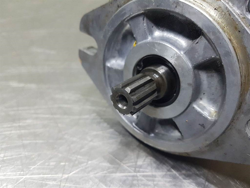 Sauer Sundstrand SNP2/4DSC06REPG/5D - Gearpump/Zah - Hydraulik för Byggmaskiner: bild 4 Sauer Sundstrand SNP2/4DSC06REPG/5D - Gearpump/Zah - Hydraulik för Byggmaskiner: bild 4