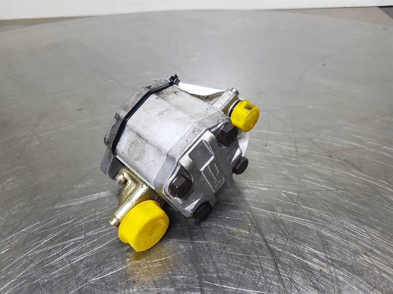 Sauer Sundstrand TKP4-26/11DSC06RE01G/6B - Gearpum - Hydraulik för Byggmaskiner: bild 3 Sauer Sundstrand TKP4-26/11DSC06RE01G/6B - Gearpum - Hydraulik för Byggmaskiner: bild 3