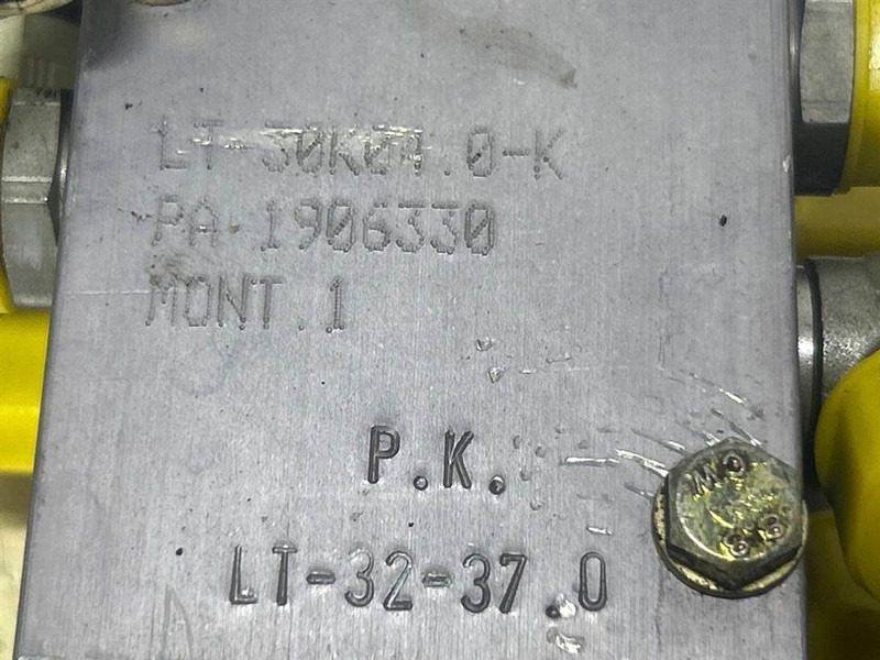 Terex TW150 - 4/2 Valve-4/2 Wegeventil-4/2 Ventiel - Hydraulik för Byggmaskiner: bild 5 Terex TW150 - 4/2 Valve-4/2 Wegeventil-4/2 Ventiel - Hydraulik för Byggmaskiner: bild 5