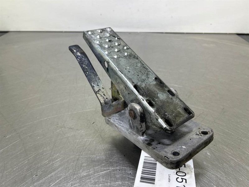 Terex TW150-6041506-Brake pedal/Bremspedal/Rempedaal - Hytt och interiör för Byggmaskiner: bild 1 Terex TW150-6041506-Brake pedal/Bremspedal/Rempedaal - Hytt och interiör för Byggmaskiner: bild 1