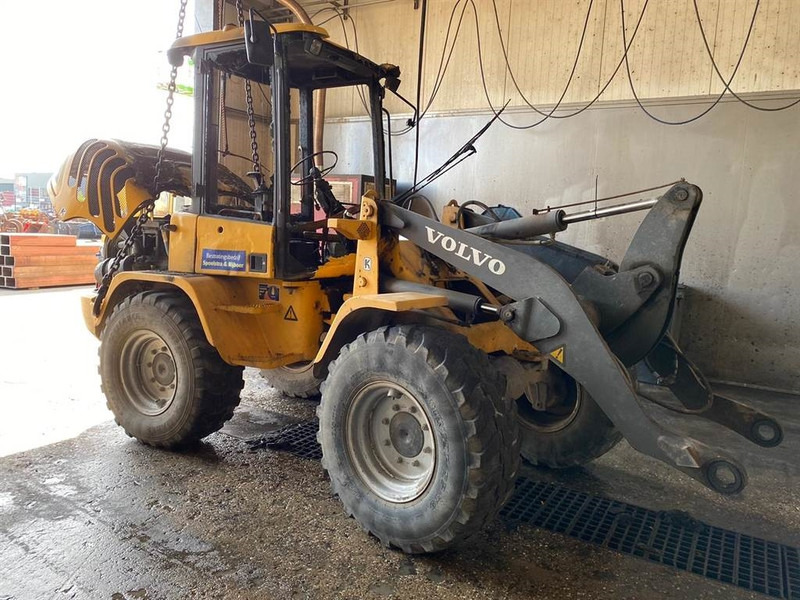 Volvo L 30 B-Z / SX (For parts) - Hjullastare: bild 2 Volvo L 30 B-Z / SX (For parts) - Hjullastare: bild 2