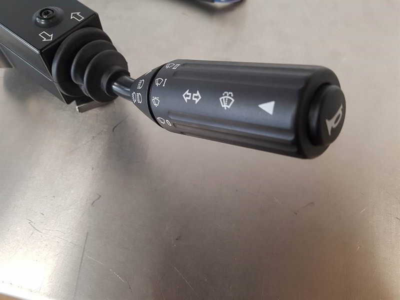 Volvo L20B/L25B - ZM2808703 - Steer col switch - Rattstångsbrytare för Byggmaskiner: bild 3 Volvo L20B/L25B - ZM2808703 - Steer col switch - Rattstångsbrytare för Byggmaskiner: bild 3