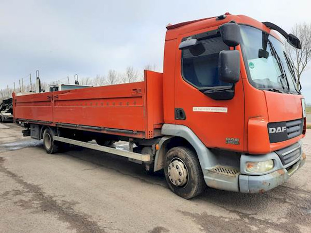 DAF LF45.220 - Flakbil: bild 2 DAF LF45.220 - Flakbil: bild 2