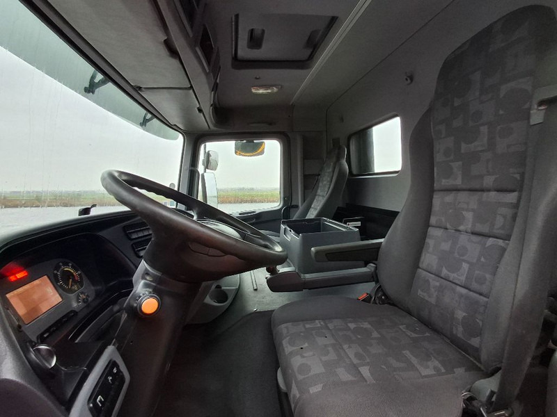 Mercedes-Benz ACTROS 2041 AS 4x4 - Dragbil: bild 4 Mercedes-Benz ACTROS 2041 AS 4x4 - Dragbil: bild 4