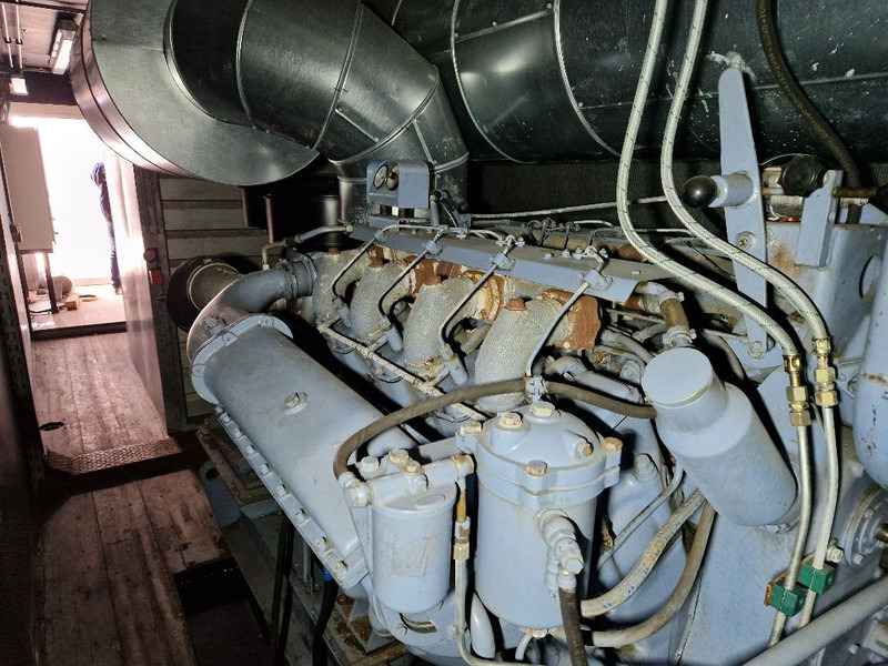 Hanomag HENSCHEL 8V1516AC - Elgenerator: bild 3 Hanomag HENSCHEL 8V1516AC - Elgenerator: bild 3