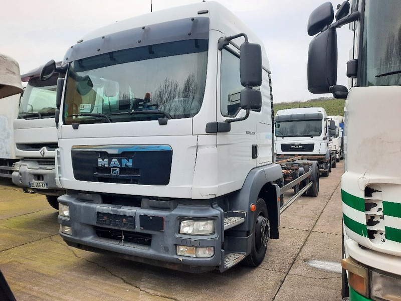 MAN TGM 15.290 4X2 LL - Containerbil/ Växelflak lastbil: bild 1 MAN TGM 15.290 4X2 LL - Containerbil/ Växelflak lastbil: bild 1