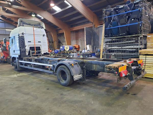 MAN TGM 15.290 4X2 LL - Containerbil/ Växelflak lastbil: bild 2 MAN TGM 15.290 4X2 LL - Containerbil/ Växelflak lastbil: bild 2