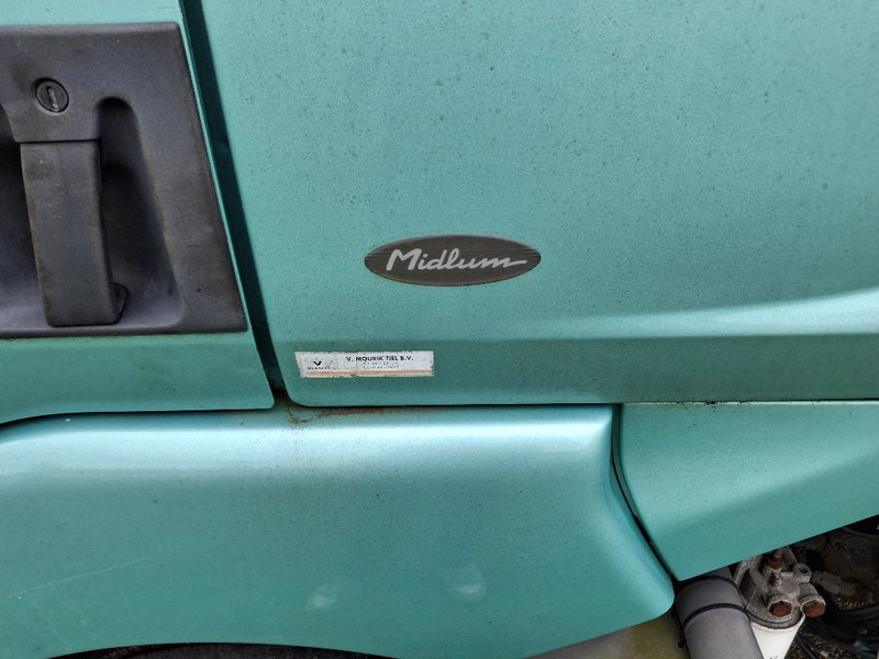 Renault MIDLUM 150-08/B - Lastbil med skåp: bild 4 Renault MIDLUM 150-08/B - Lastbil med skåp: bild 4