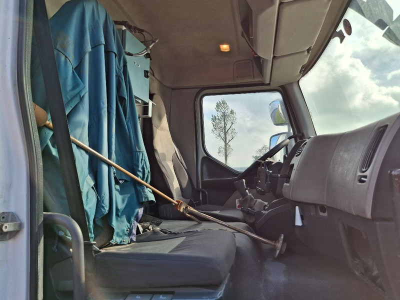 Renault MIDLUM 220 GAS / LPG - Tankbil: bild 3 Renault MIDLUM 220 GAS / LPG - Tankbil: bild 3