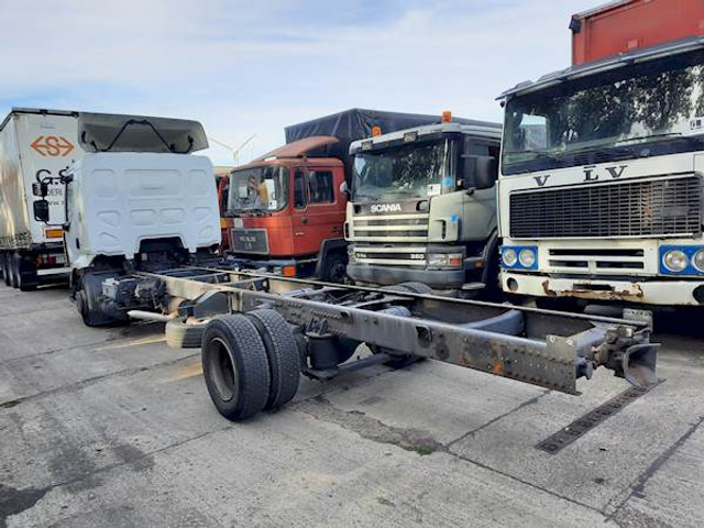 Renault MIDLUM 220 - Chassi lastbil: bild 2 Renault MIDLUM 220 - Chassi lastbil: bild 2