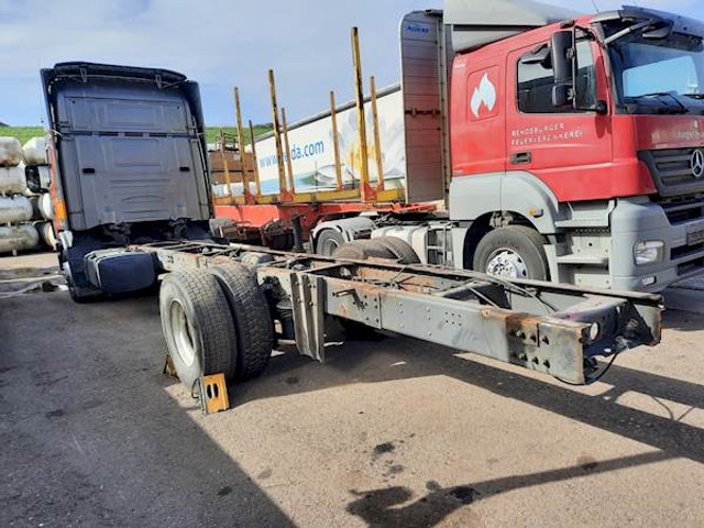 Scania R 114 LB 380 - Chassi lastbil: bild 4 Scania R 114 LB 380 - Chassi lastbil: bild 4