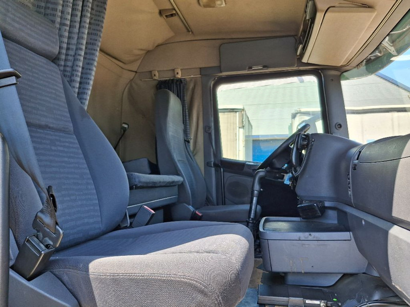 Scania R420 - Lastbil med skåp: bild 3 Scania R420 - Lastbil med skåp: bild 3